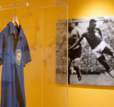 Pele's 1958 World Cup final  shirt sells for $4.9 million